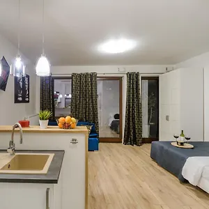 Апартаменты Stylish Near Arkadia, Варшава